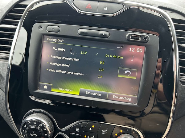 Used Renault Captur 2017 for sale - 76280382: Photo 29