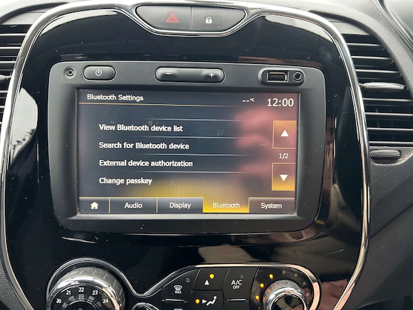 Used Renault Captur 2017 for sale - 76280382: Photo 31
