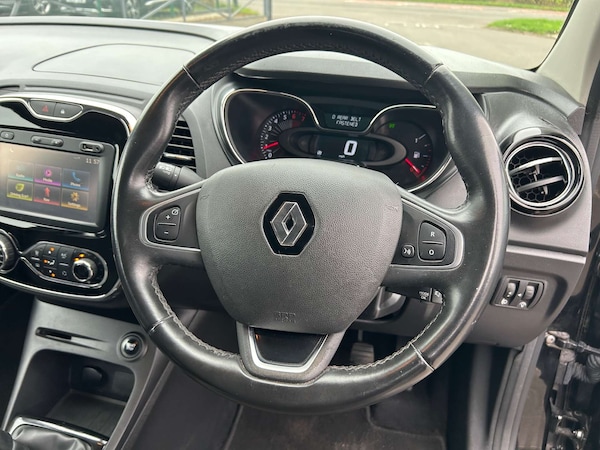 Used Renault Captur 2017 for sale - 76280382: Photo 39