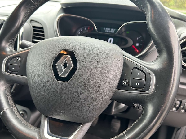 Used Renault Captur 2017 for sale - 76280382: Photo 43
