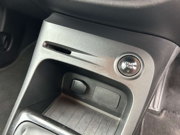 Used Renault Captur 2017 for sale - 76280382: Photo 51