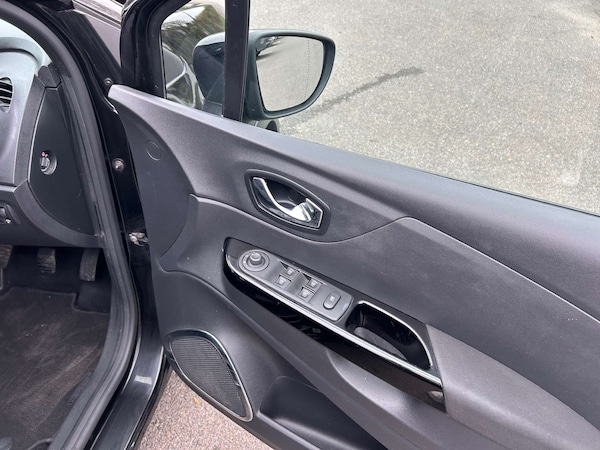 Used Renault Captur 2017 for sale - 76280382: Photo 55