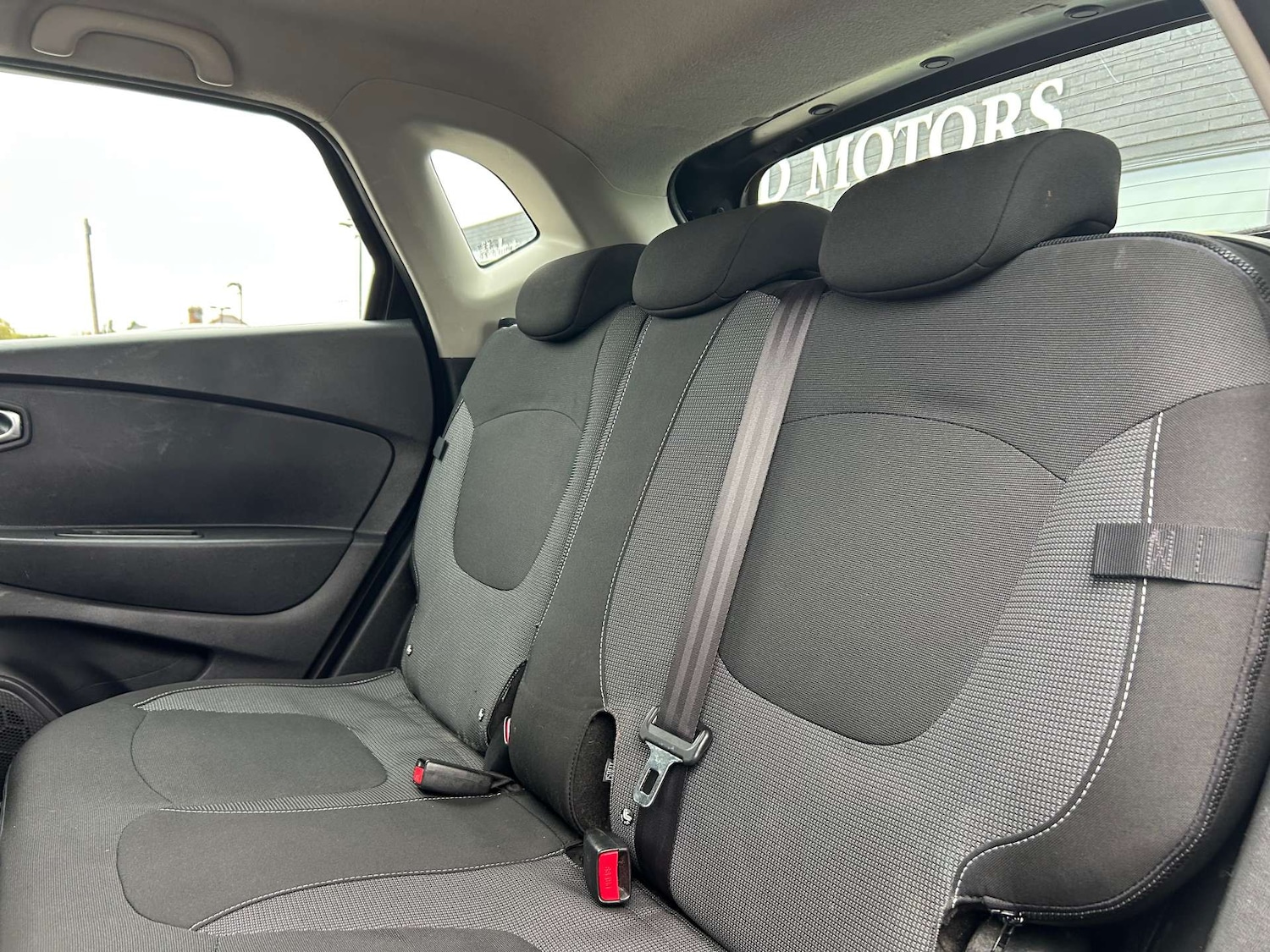 Used Renault Captur 2017 for sale - 76280382: Photo 56