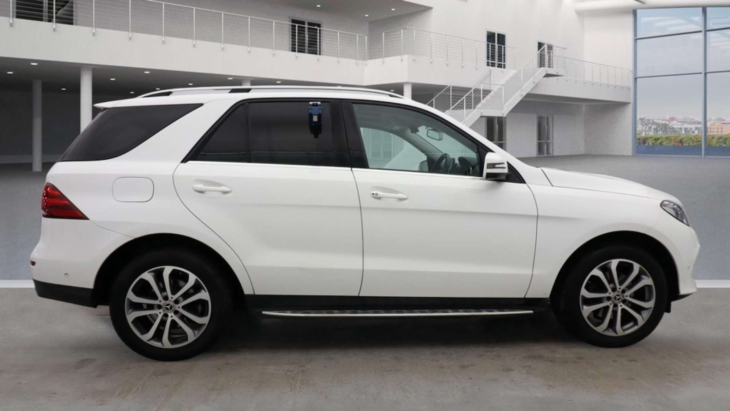 Used Mercedes-Benz GLE 2017 for sale - 77613785: Photo 6