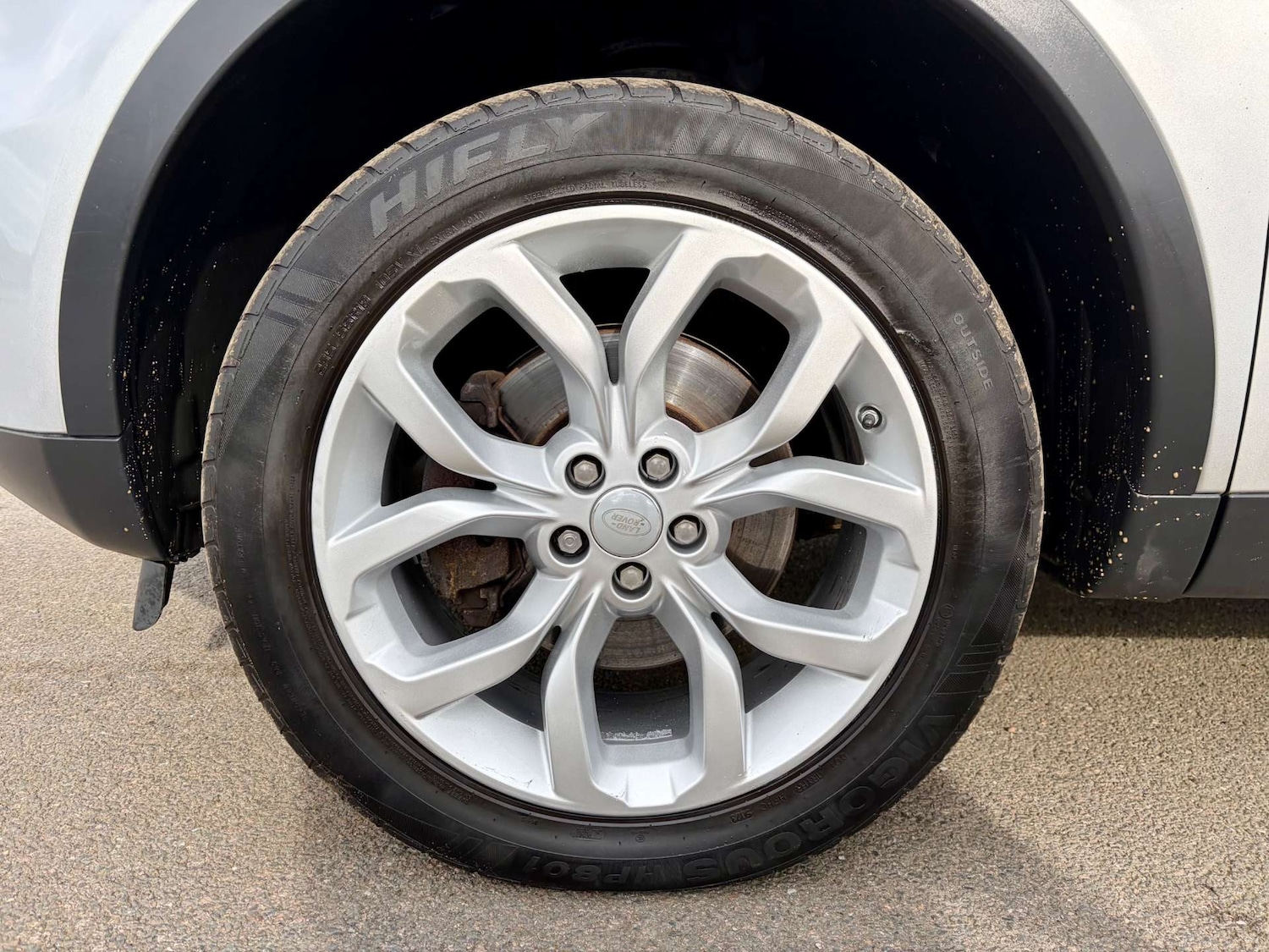 Used Land Rover Discovery Sport 2019 for sale - 77797075: Photo 13