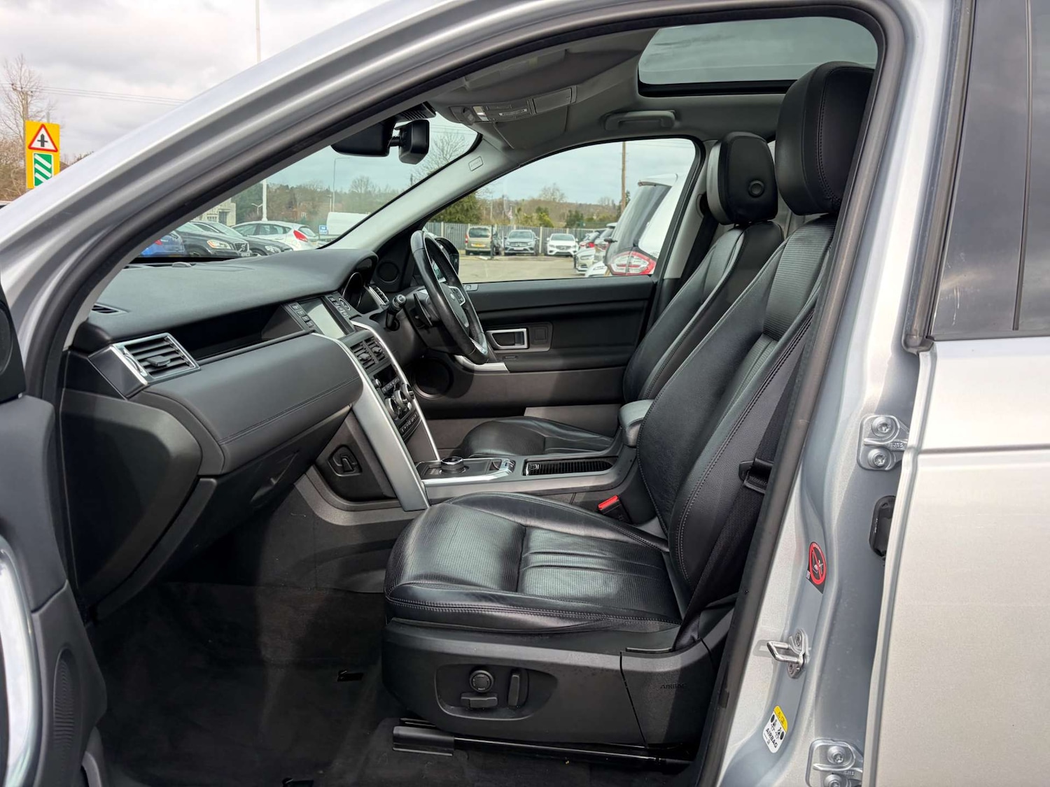 Used Land Rover Discovery Sport 2019 for sale - 77797075: Photo 15