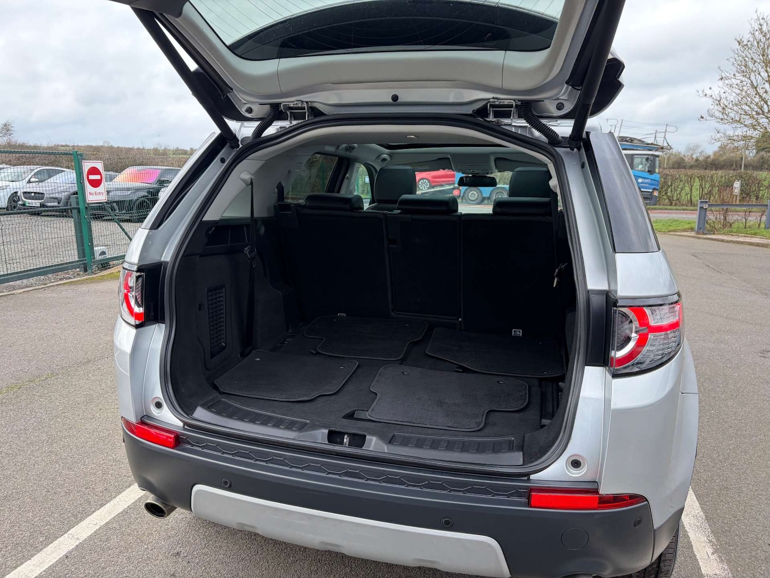 Used Land Rover Discovery Sport 2019 for sale - 77797075: Photo 27