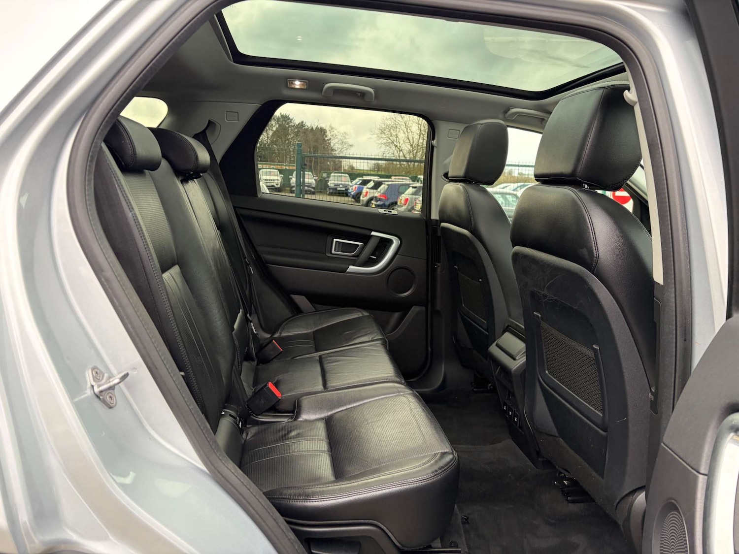 Used Land Rover Discovery Sport 2019 for sale - 77797075: Photo 31