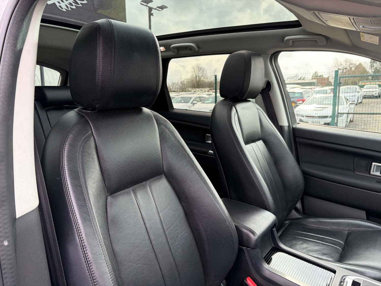 Used Land Rover Discovery Sport 2019 for sale - 77797075: Photo 42