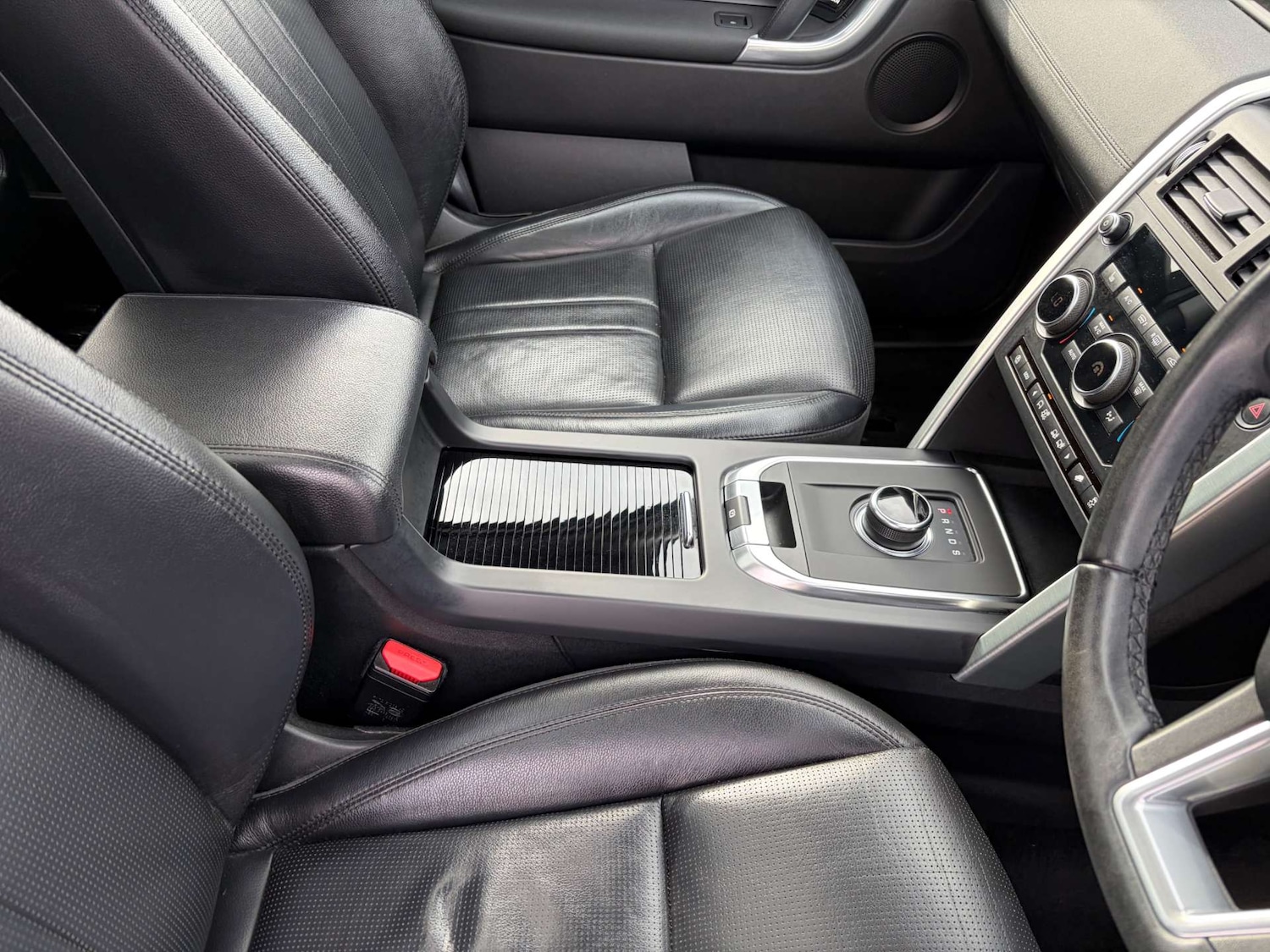 Used Land Rover Discovery Sport 2019 for sale - 77797075: Photo 51