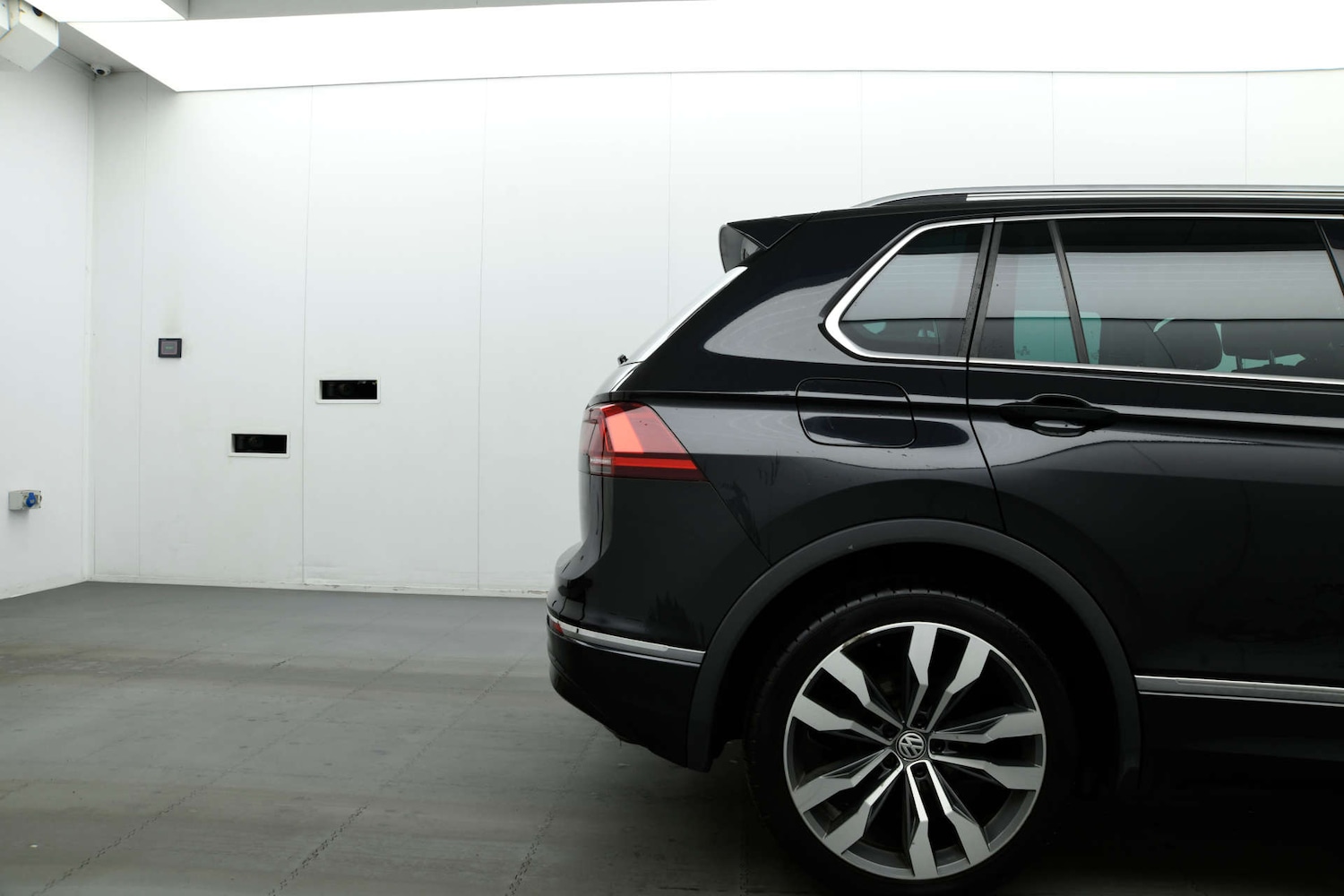 Used Volkswagen Tiguan 2018 for sale - 77721659: Photo 11