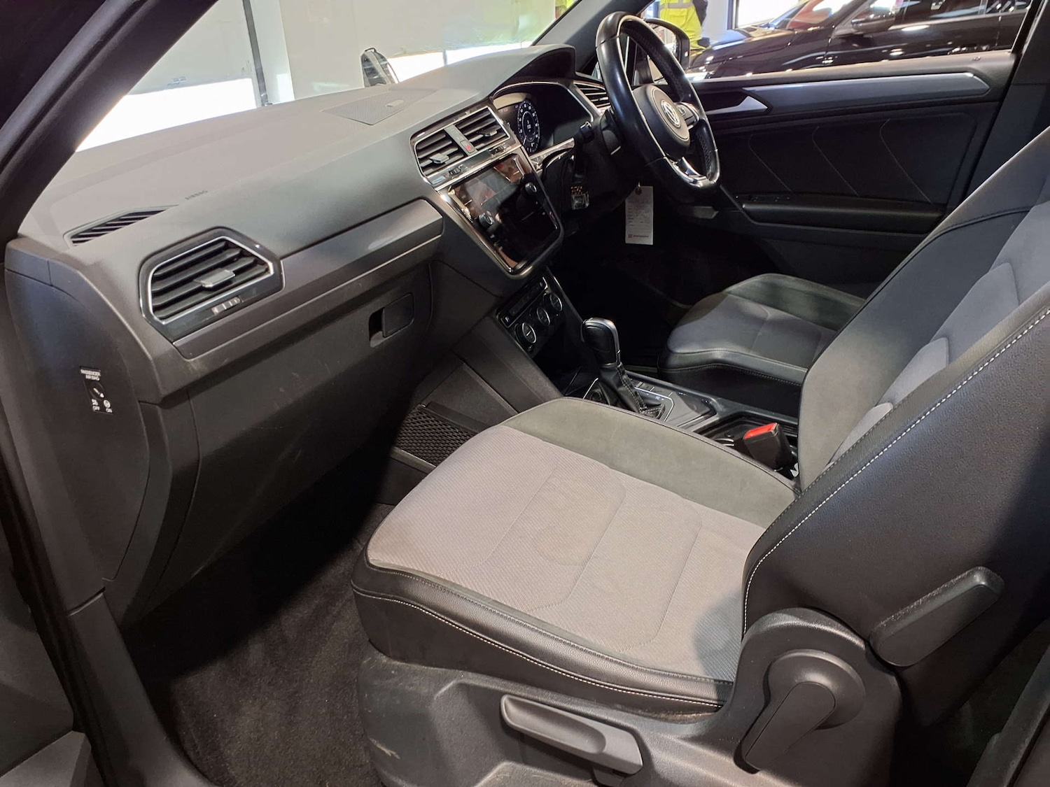 Used Volkswagen Tiguan 2018 for sale - 77721659: Photo 18