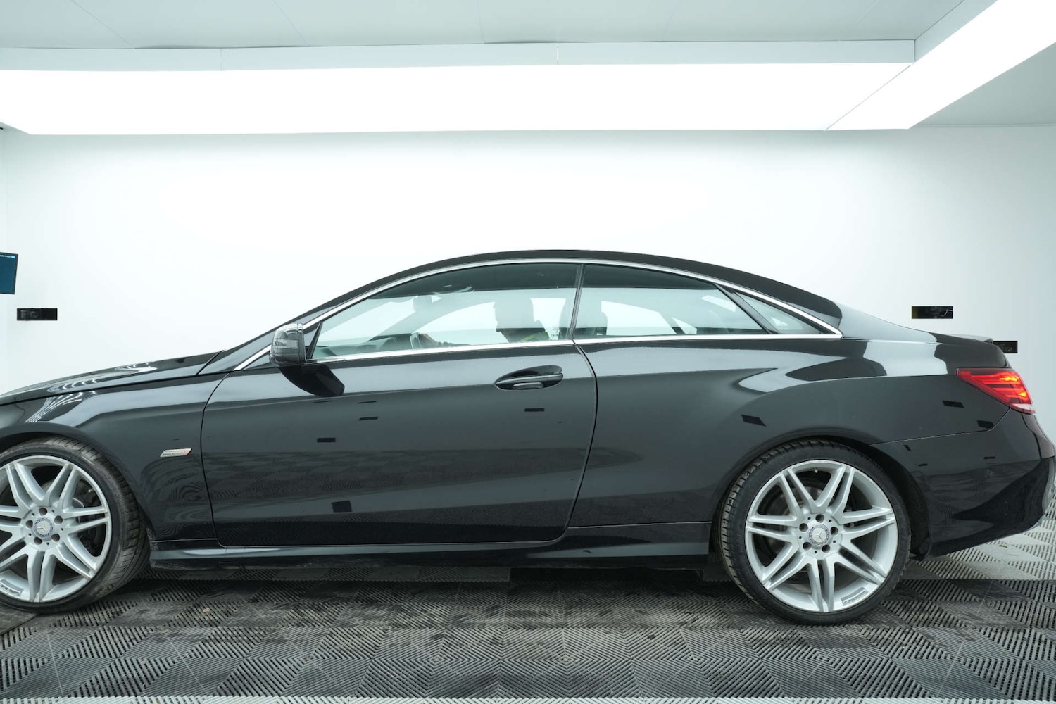 Used Mercedes-Benz E Class 2016 for sale - 77163694: Photo 11