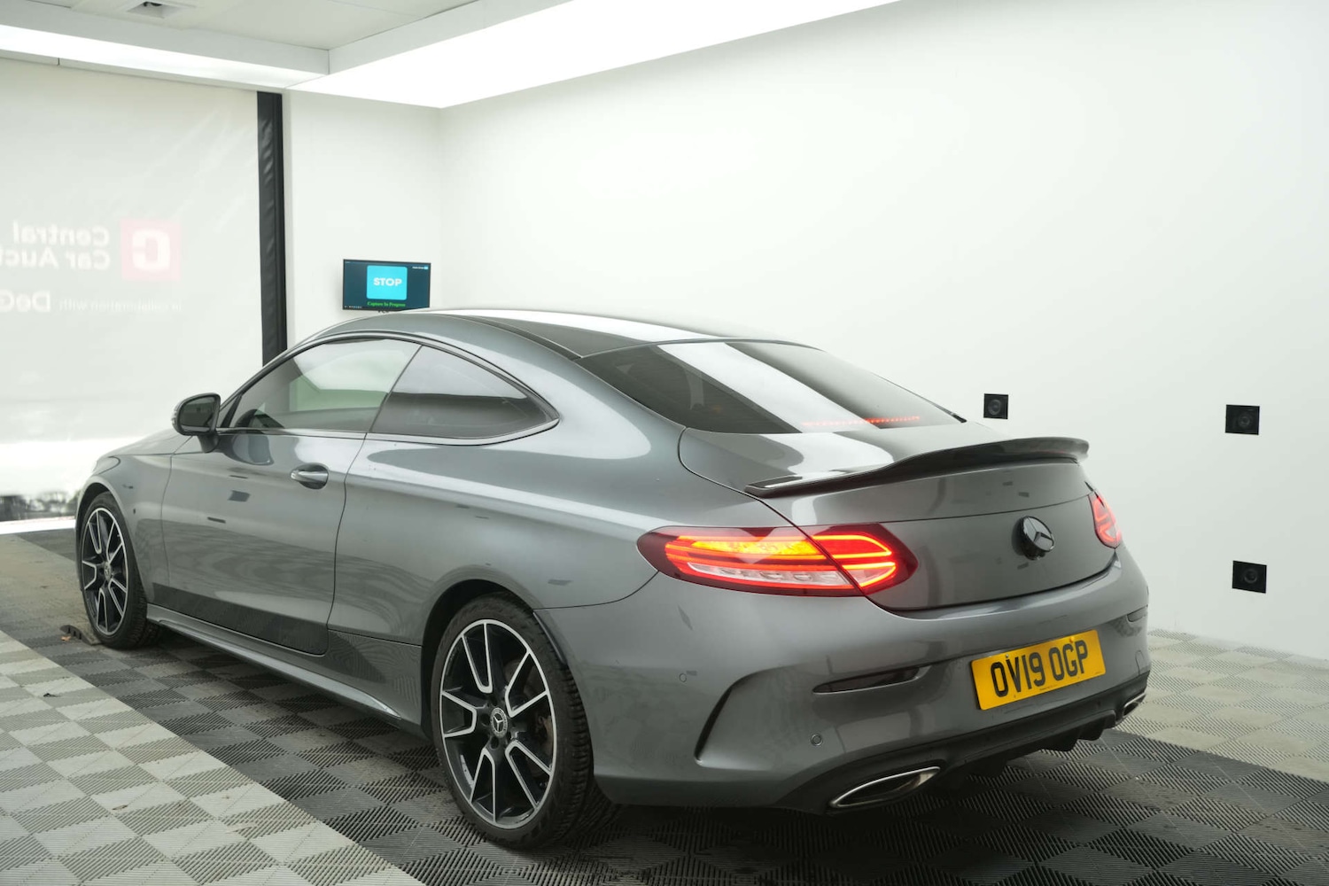 Used Mercedes-Benz C Class 2019 for sale - 78063288: Photo 4