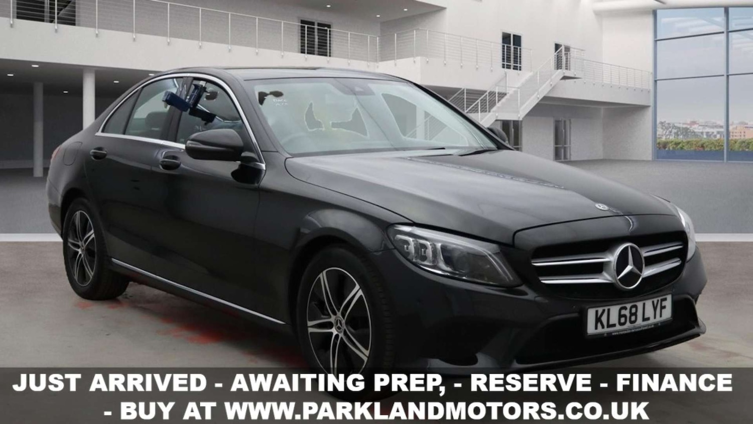 Used Mercedes-Benz C Class 2019 for sale - 76352653: Photo 1