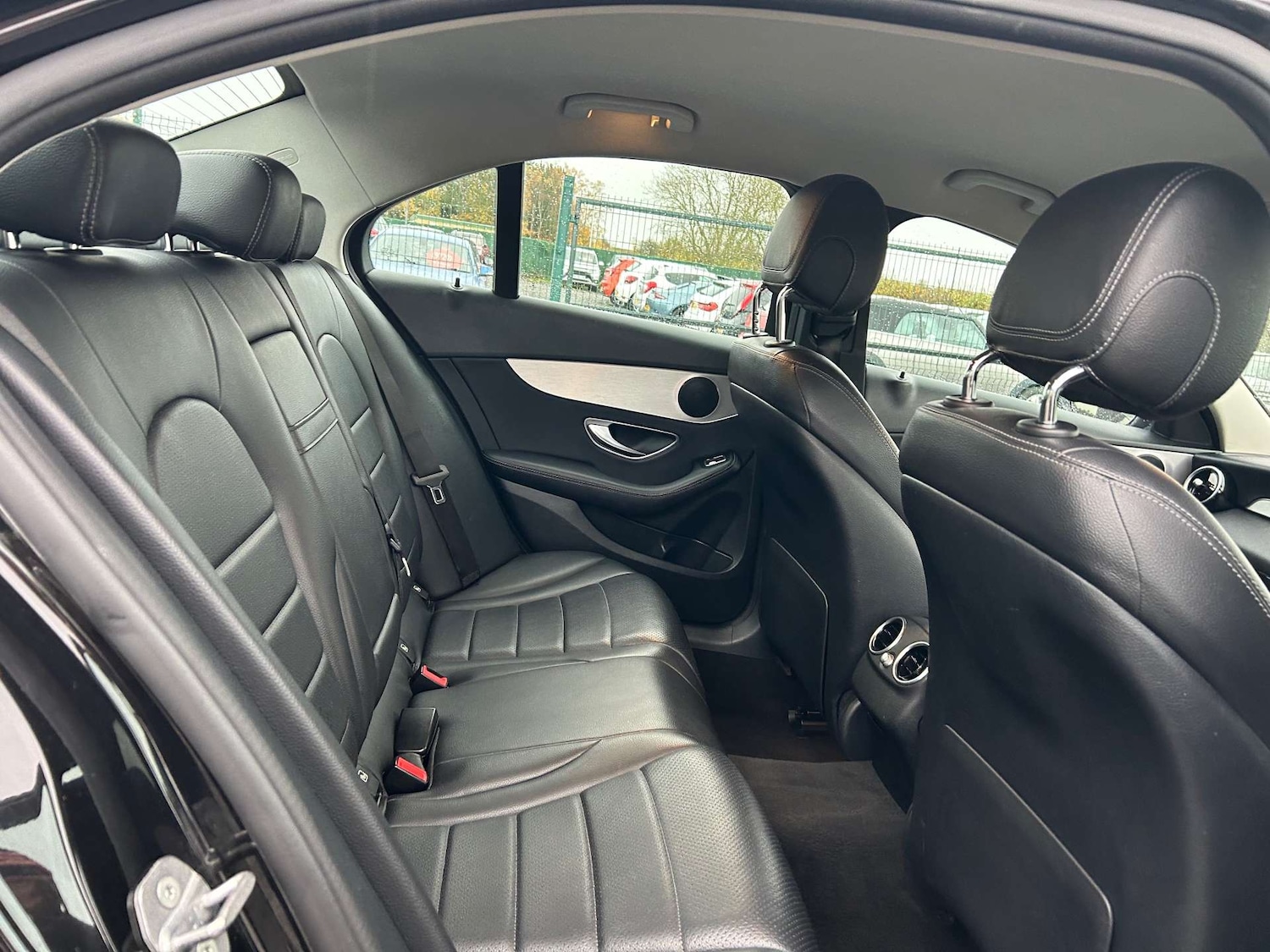 Used Mercedes-Benz C Class 2019 for sale - 76352653: Photo 41