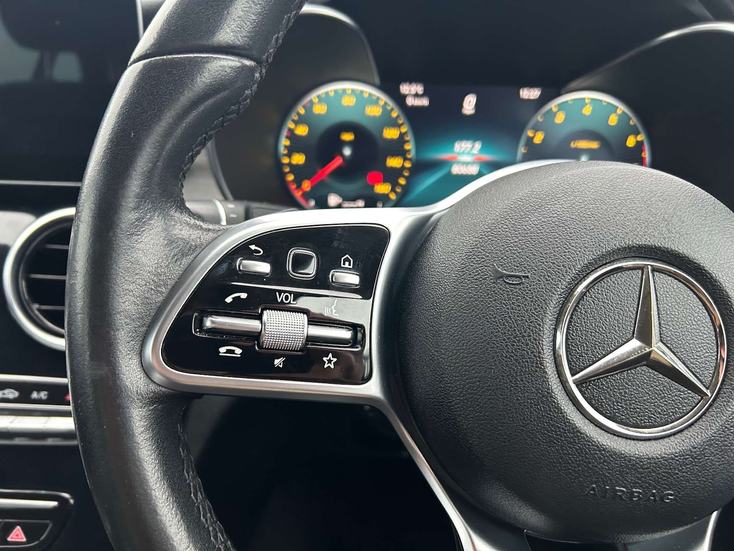 Used Mercedes-Benz C Class 2019 for sale - 76352653: Photo 49