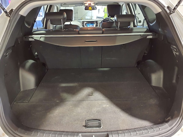 Used Hyundai Santa Fe 2018 for sale - 76080222: Photo 20