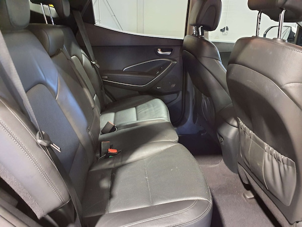 Used Hyundai Santa Fe 2018 for sale - 76080222: Photo 6
