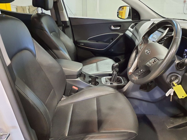 Used Hyundai Santa Fe 2018 for sale - 76080222: Photo 8