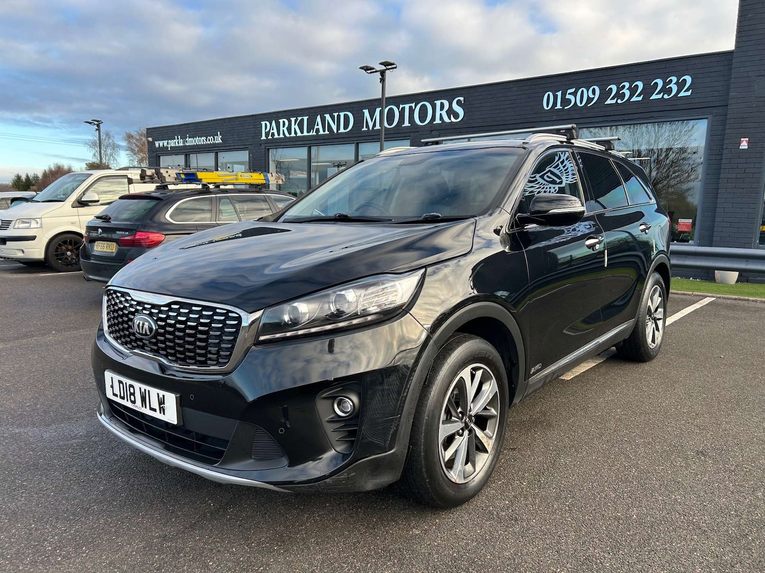 Used Kia Sorento 2018 for sale - 76698000: Photo 4