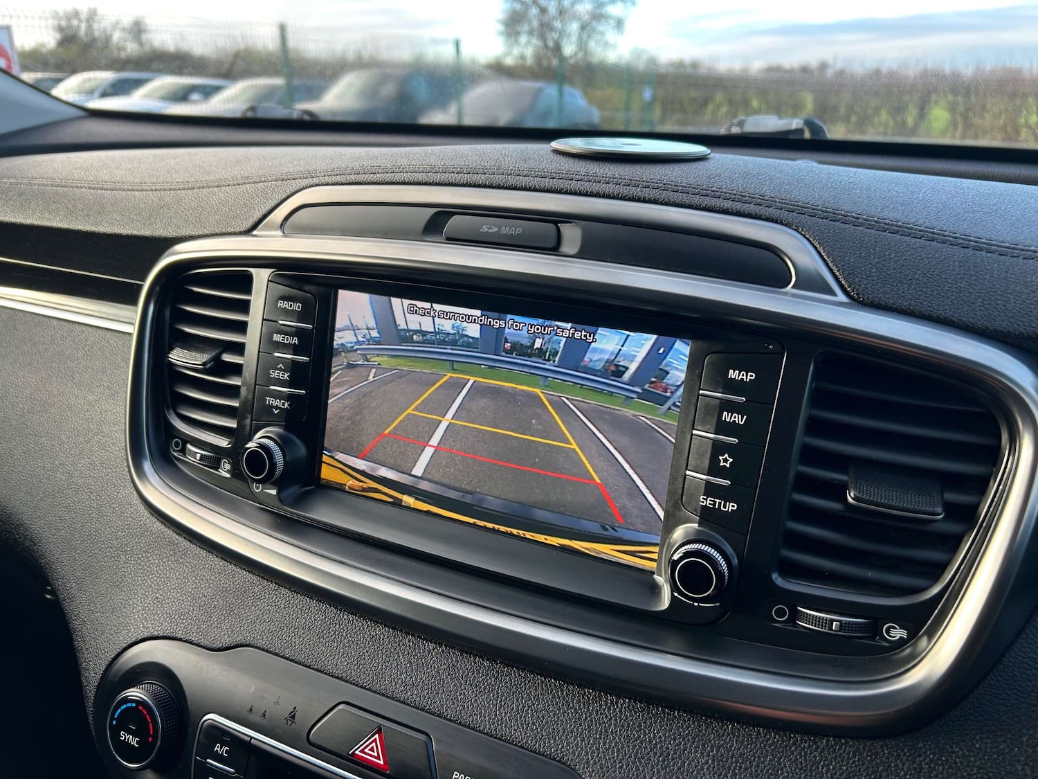 Used Kia Sorento 2018 for sale - 76698000: Photo 60