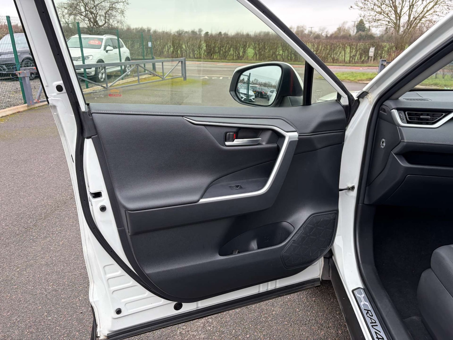 Used Toyota RAV4 2022 for sale - 77224833: Photo 14