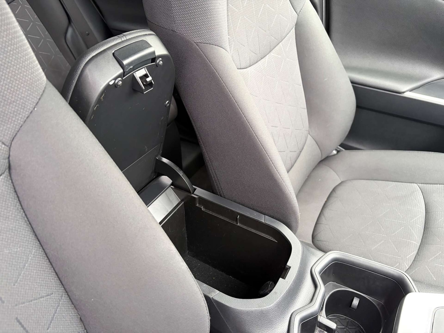 Used Toyota RAV4 2022 for sale - 77224833: Photo 47