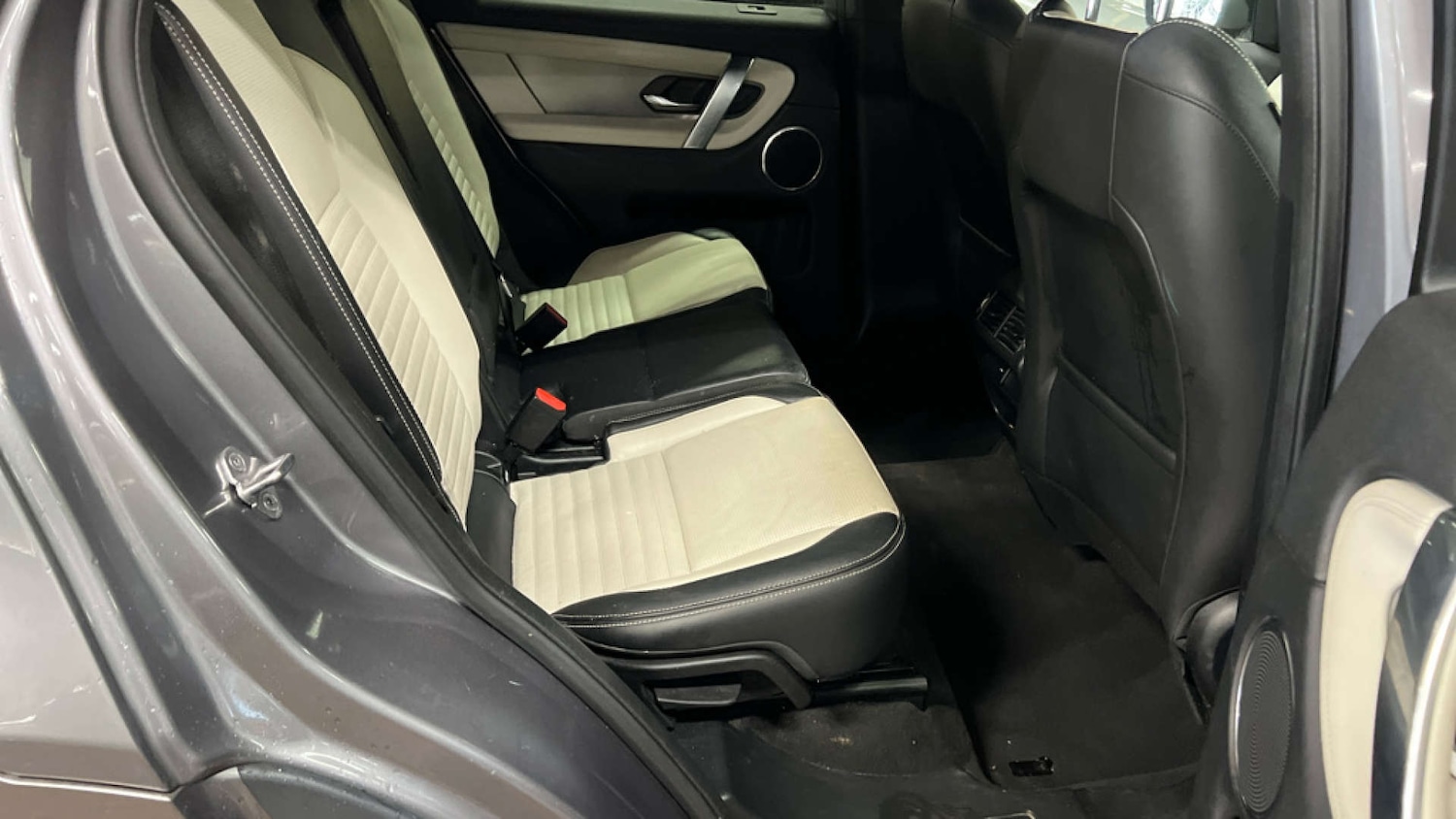 Used Land Rover Discovery Sport 2021 for sale - 77236273: Photo 11