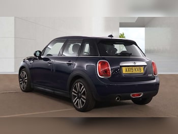 Used MINI Hatch 2019 for sale - 79346240: Photo