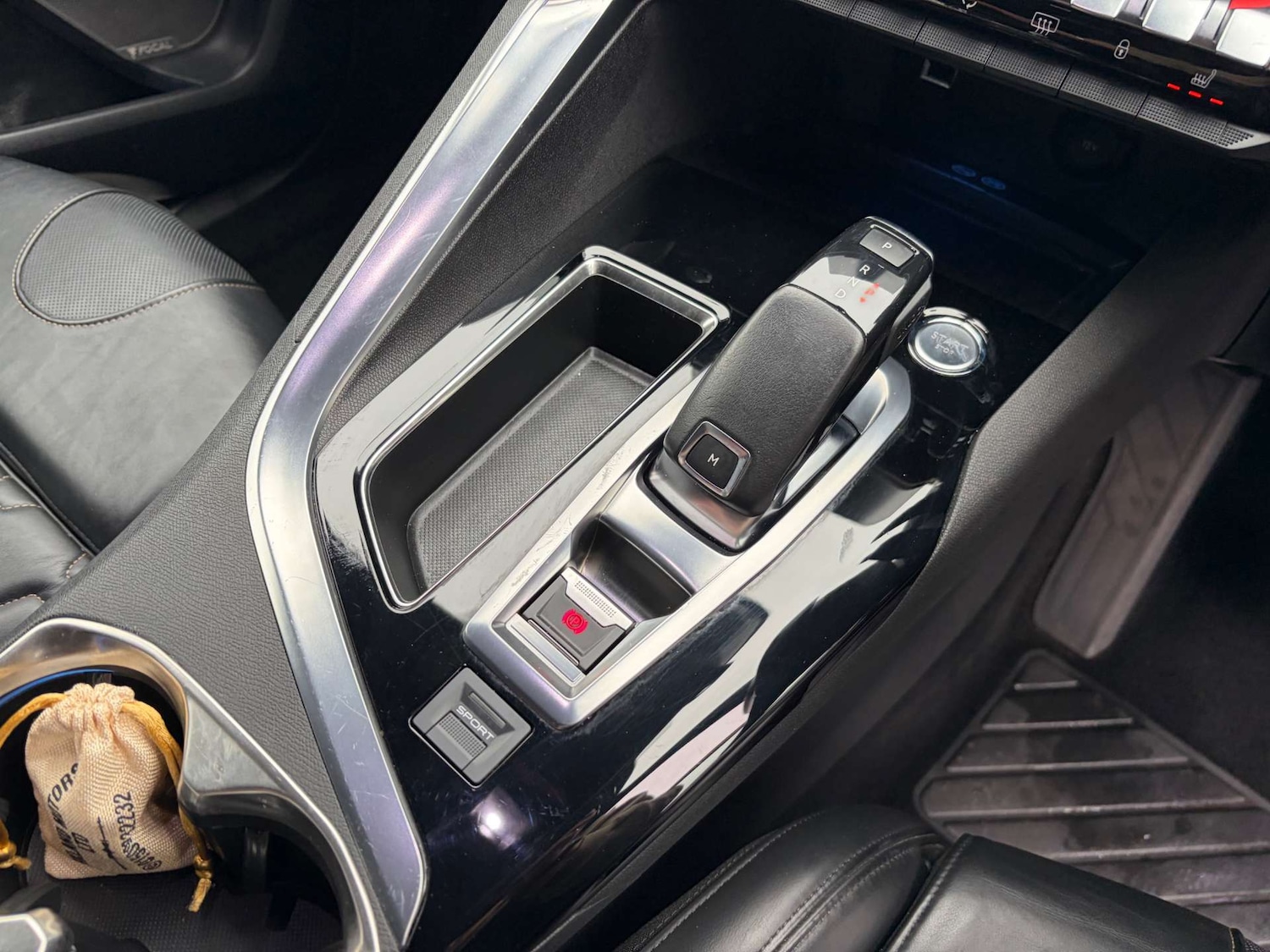 Used Peugeot 3008 2018 for sale - 77847582: Photo 52