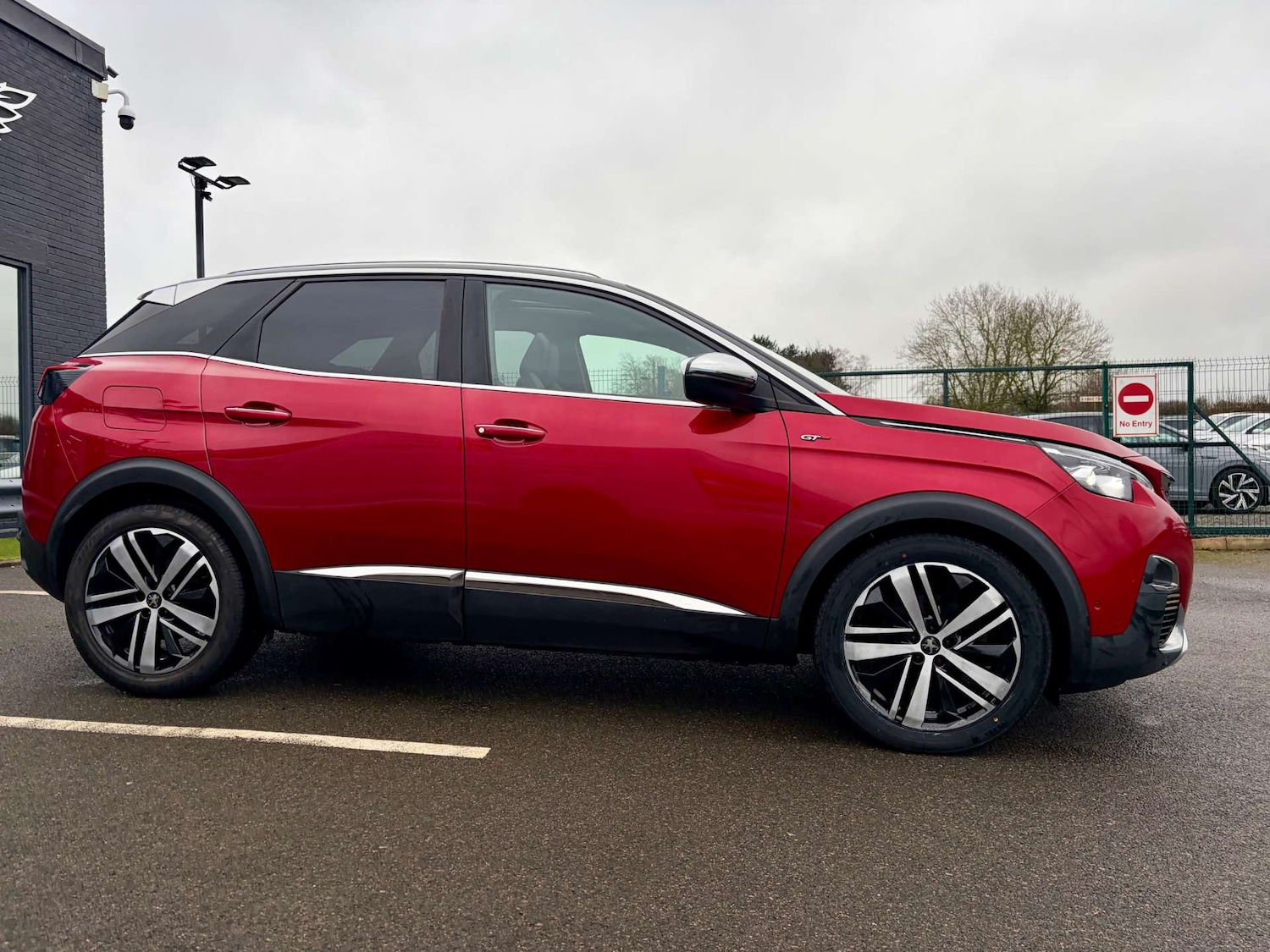 Used Peugeot 3008 2018 for sale - 77847582: Photo 9
