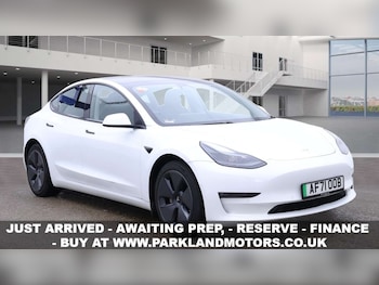 Tesla - Model 3