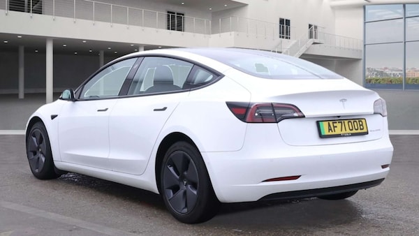 Used Tesla Model 3 2021 for sale - 76216603: Photo 4