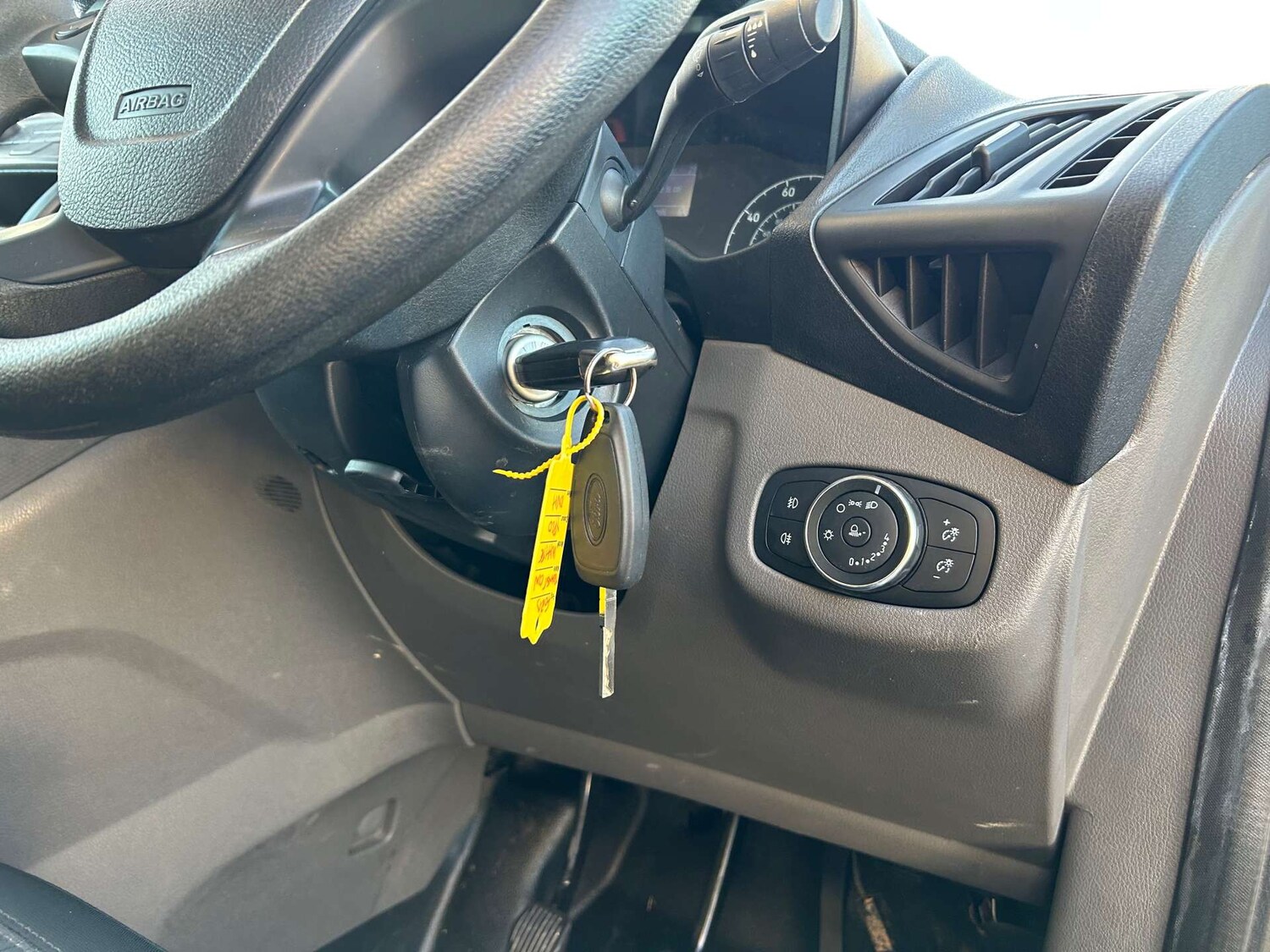 Used Ford Transit Connect 2020 for sale - 76602062: Photo 42