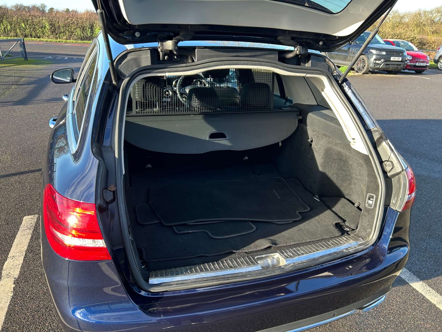 Used Mercedes-Benz C Class 2017 for sale - 76602037: Photo 25