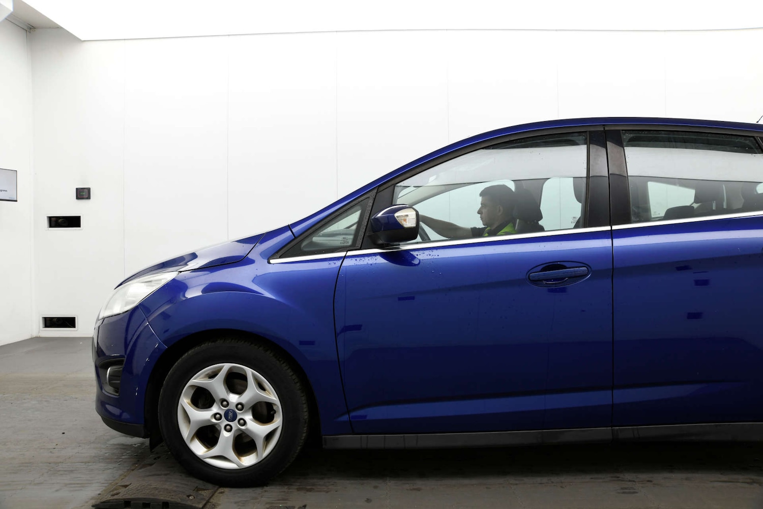 Used Ford C-Max 2014 for sale - 76601767: Photo 6