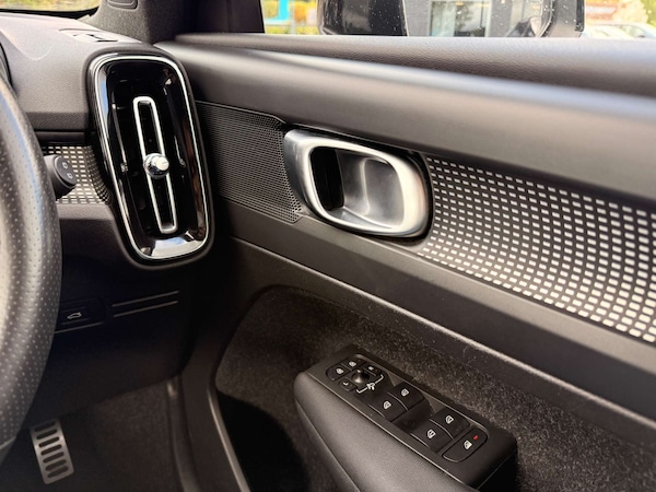 Used Volvo XC40 2020 for sale - 75777892: Photo 27