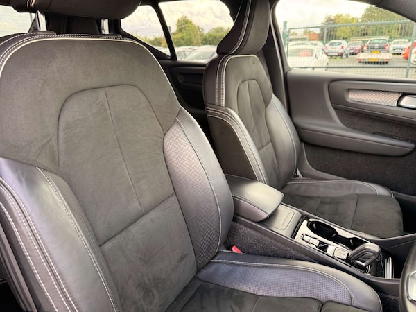 Used Volvo XC40 2020 for sale - 75777892: Photo 34