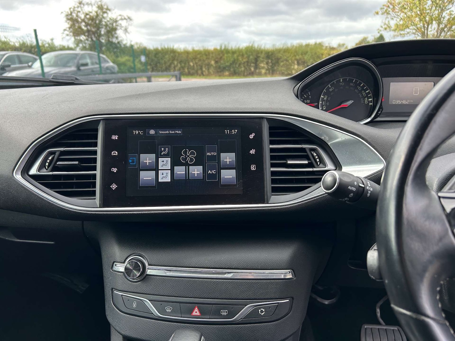 Used Peugeot 308 2016 for sale - 75947240: Photo 12