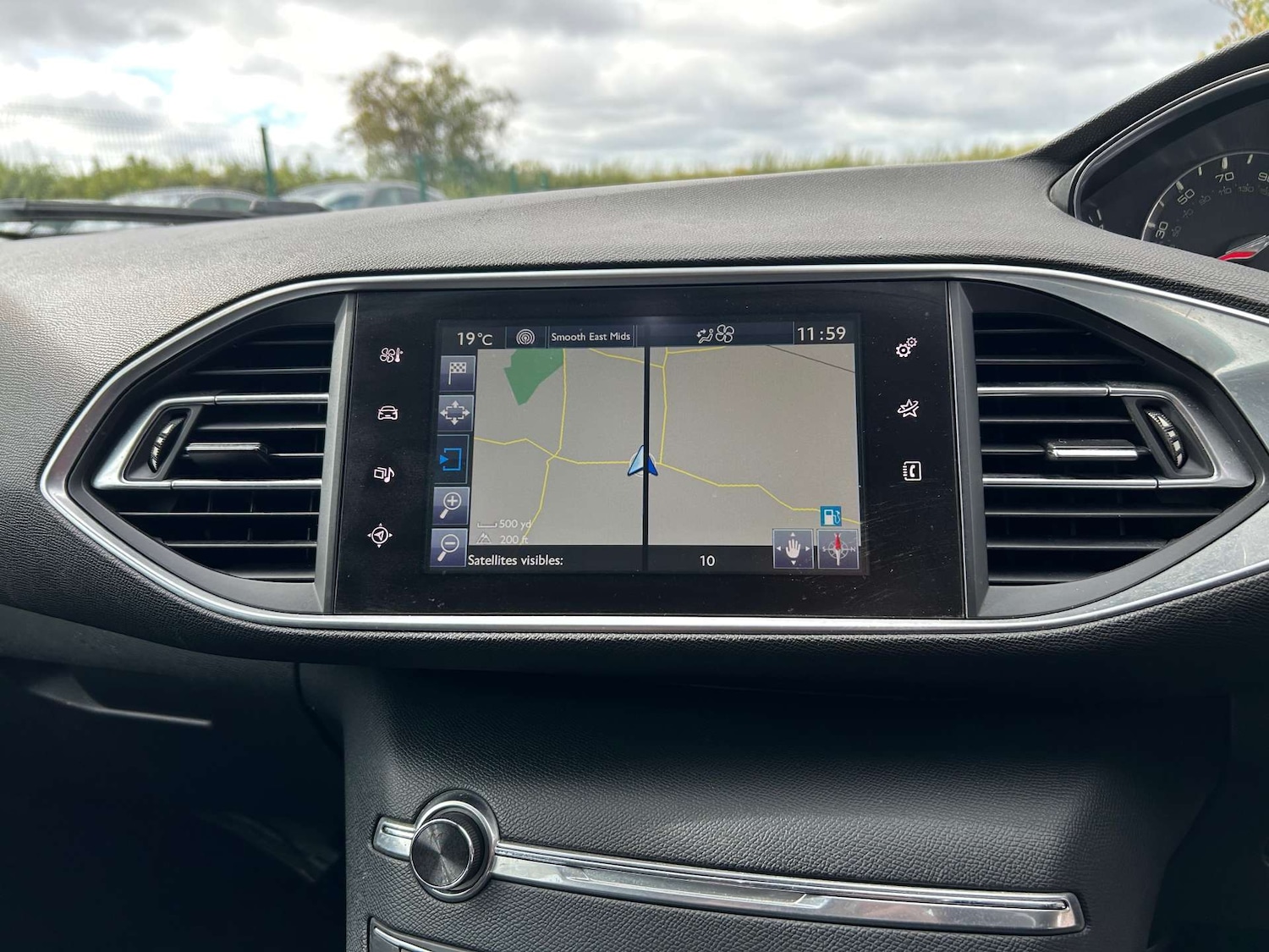 Used Peugeot 308 2016 for sale - 75947240: Photo 14