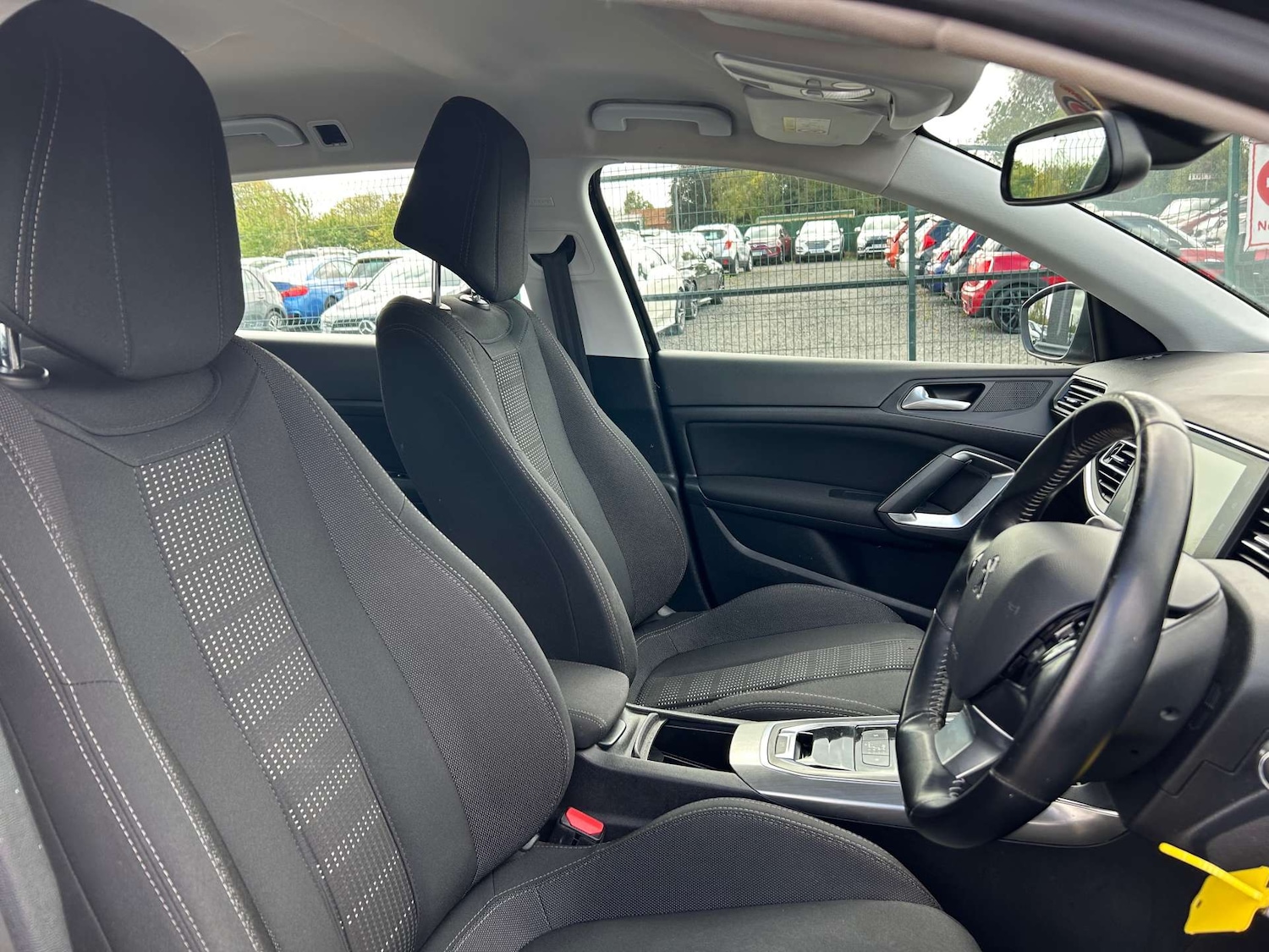 Used Peugeot 308 2016 for sale - 75947240: Photo 24