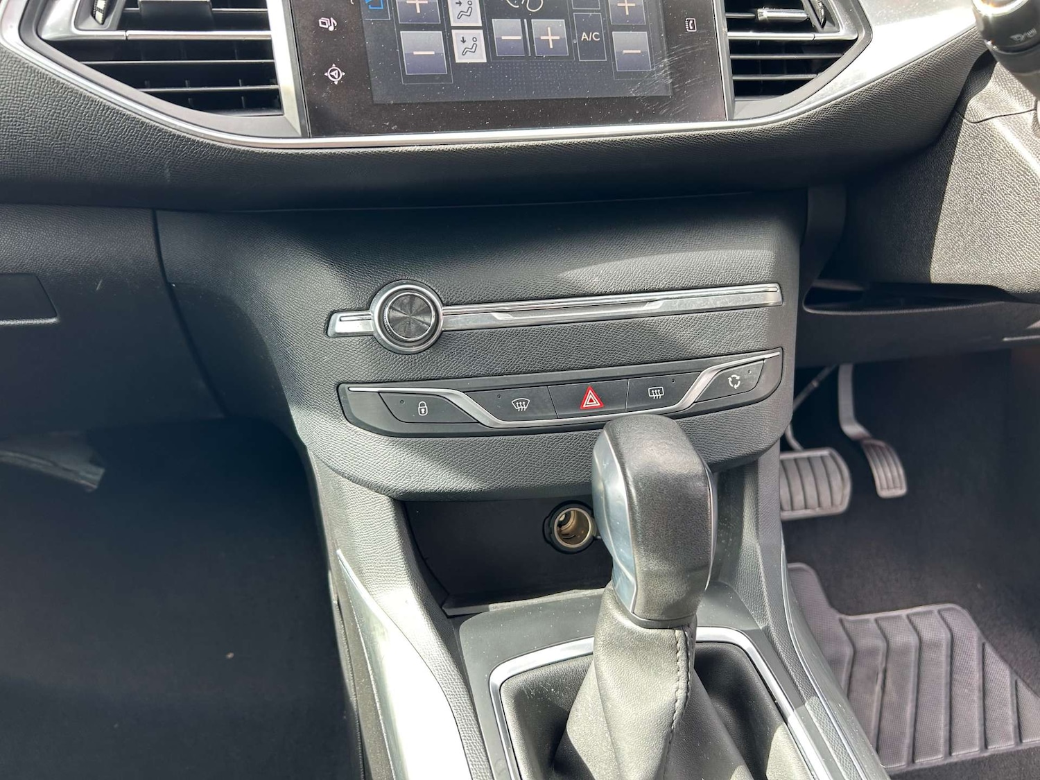 Used Peugeot 308 2016 for sale - 75947240: Photo 27