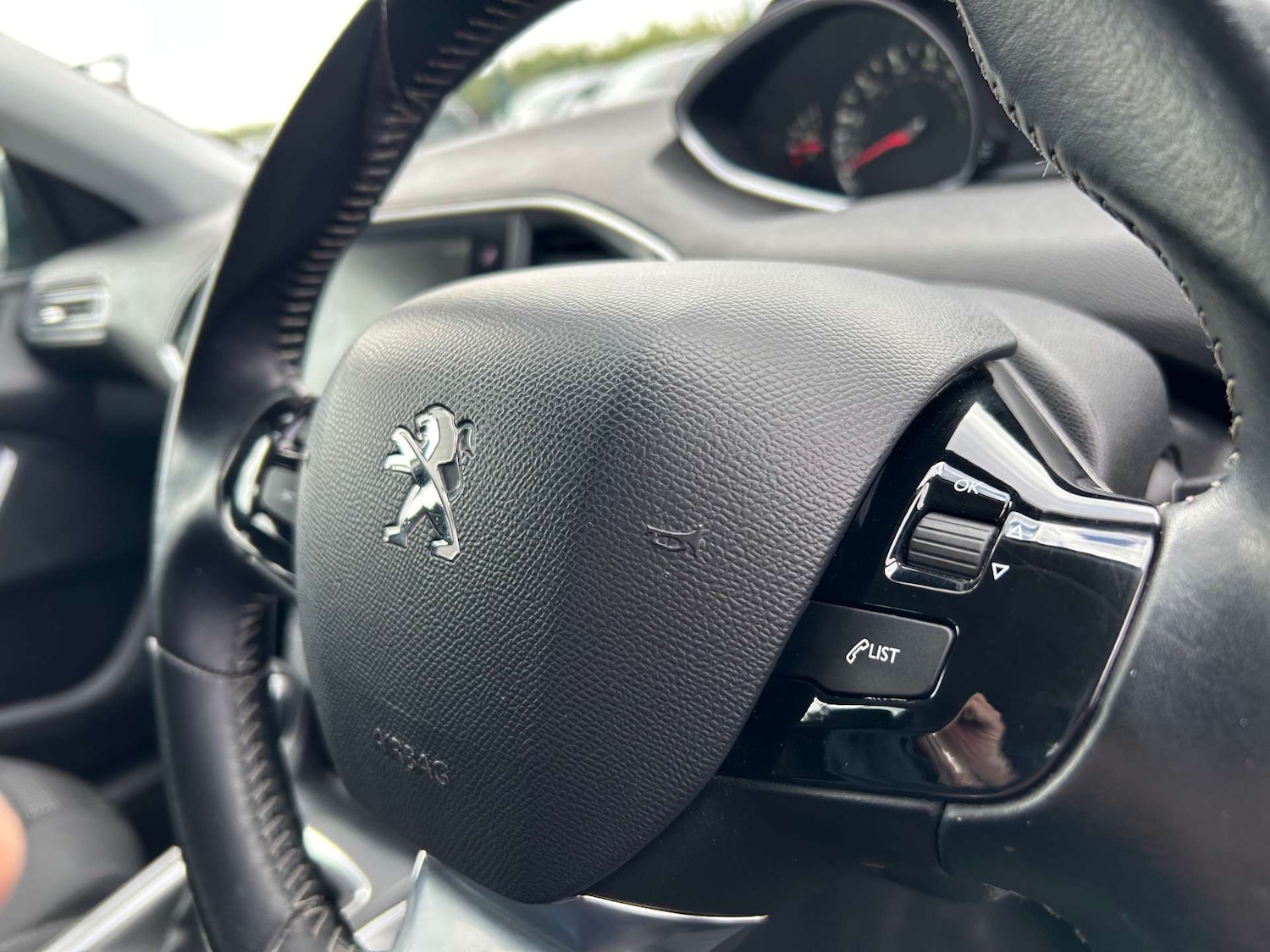 Used Peugeot 308 2016 for sale - 75947240: Photo 48