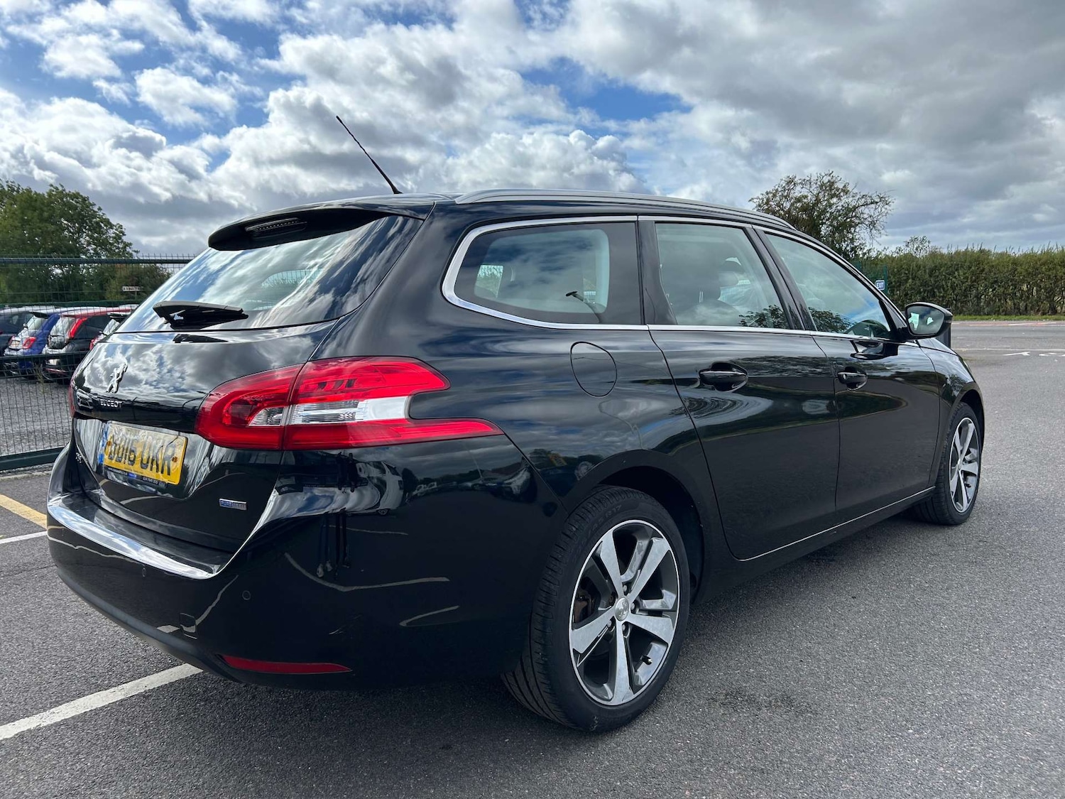 Used Peugeot 308 2016 for sale - 75947240: Photo 6