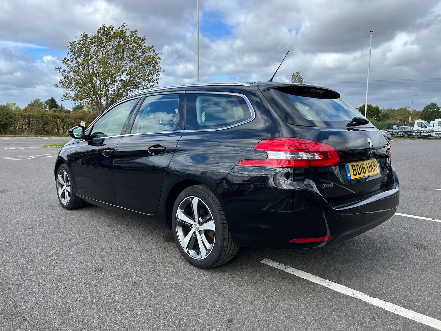 Used Peugeot 308 2016 for sale - 75947240: Photo 8