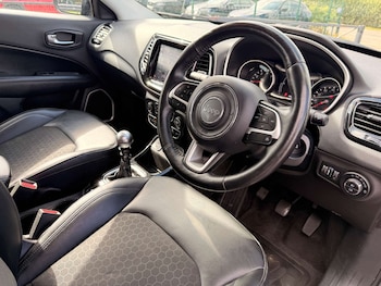 Used Jeep Compass 2020 for sale - 75830320: Photo