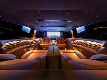 Used Mercedes-Benz V-Class 2024 for sale - 79631635: Photo