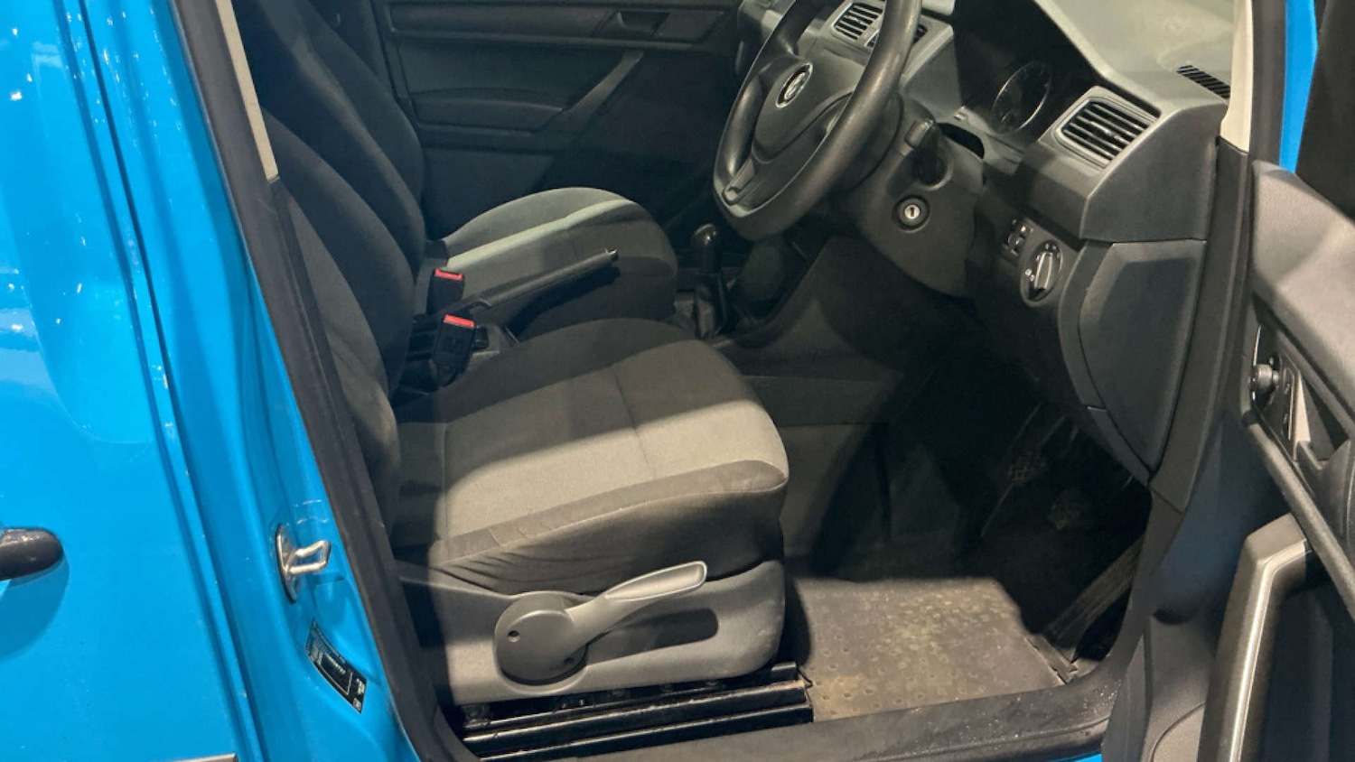 Used Volkswagen Caddy Maxi 2015 for sale - 77880400: Photo 10