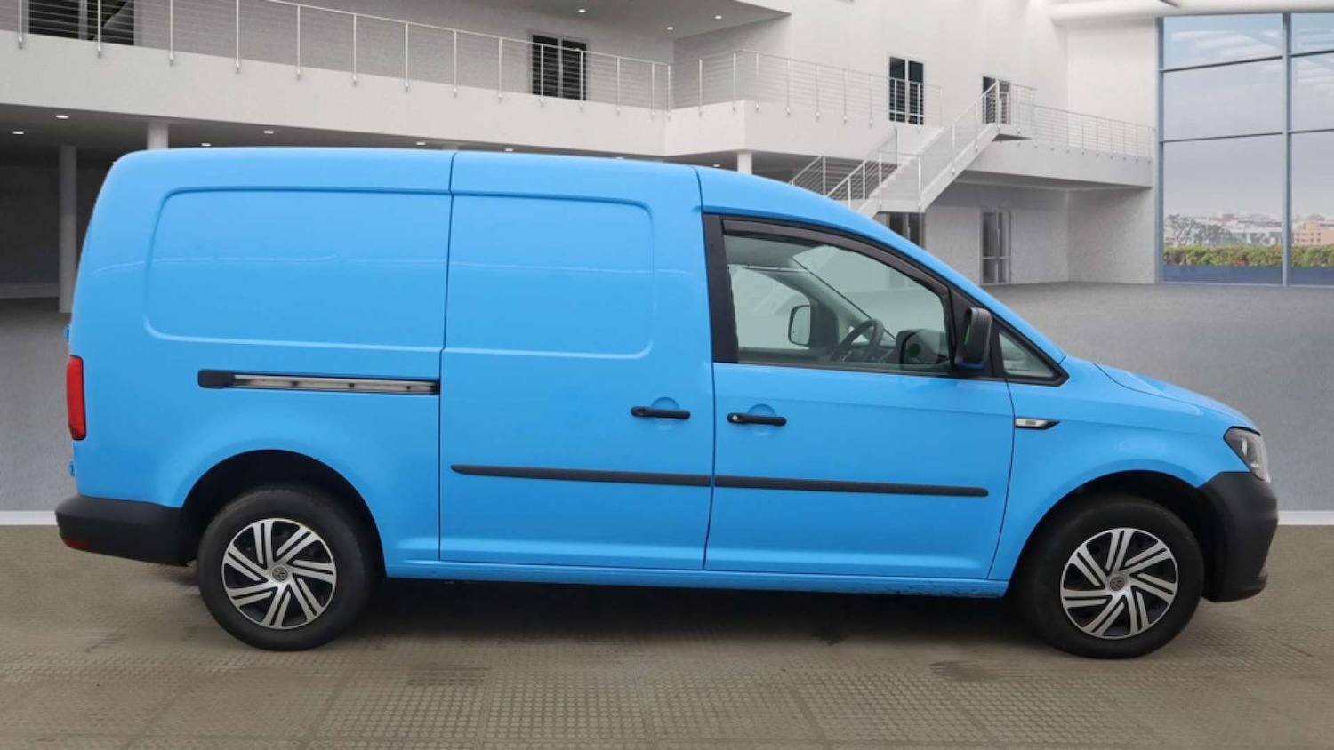 Used Volkswagen Caddy Maxi 2015 for sale - 77880400: Photo 6